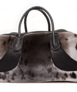 Harp Seal Carrying Bag_Cheryl Fennel_Snowfly (1)